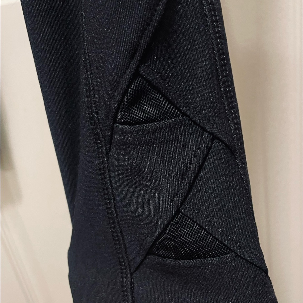Black leggings